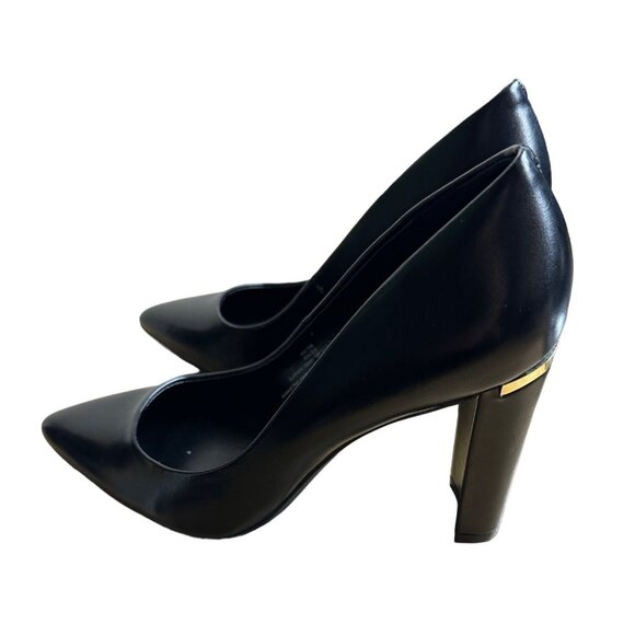 Andrew Marc SZ 6 New York Racee Faux Leather  Stylist Almond Toe Heels Black - Picture 1 of 15